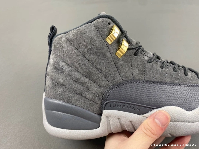 Official Maikesneakers 